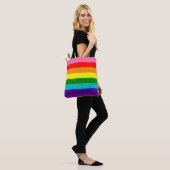 Stijlvolle moderne strips in Rainbow LGBT Tones Na Tote Bag (Op model)