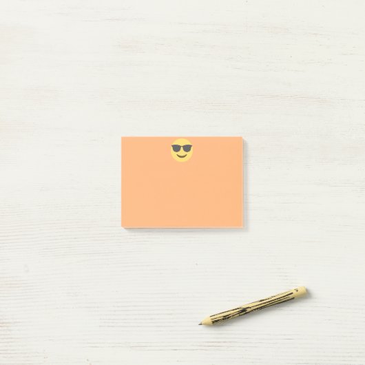 Stijlvolle moji met bril post-it® notes (Op bureau)