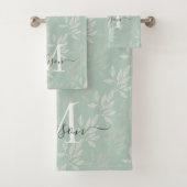 Stijlvolle Monogram Blauwgroen Botanische Bladeren Bad Handdoek (Insitu)