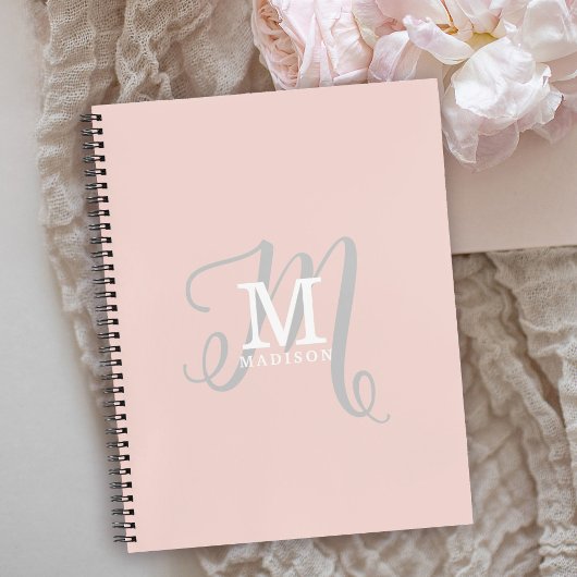 Stijlvolle Monogram en Naam Kalligrafie Roze Notitieboek