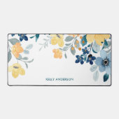 Stijlvolle Monogram Geel & Blauw Waterverf bloemig Bureaumat (Voorkant)