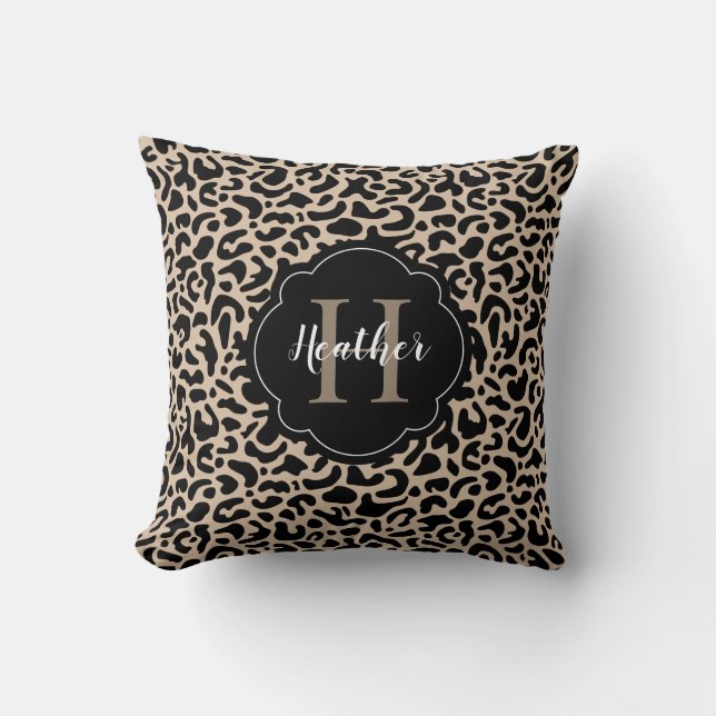 Stijlvolle Monogram Leopard Print Sierkussen (Voorkant)
