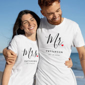 Stijlvolle Mrs Custom Last Name & Date Wedding T-shirt