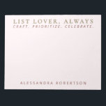 Stijlvolle naamlijst Lover Pastel Pink Minimalist Notitieblok<br><div class="desc">Leuke stijlvolle chique minimalistische premium look gepersonaliseerd notitieblok voor de unapologetic list maker. Delicate elegante pastel roze vrouwelijke girly achtergrond en stijlvolle gouden en kastanjebruine typografie. Voeg jouw naam en aangepaste tekst, bijvoorbeeld de leuke zin gezegde quote LIST LOVER, ALTIJD dat resoneert zo goed bij sommigen van ons, die hebben...</div>