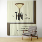 Stijlvolle Olive Martini Verjaardag Welkom Wandkleed (In situ)