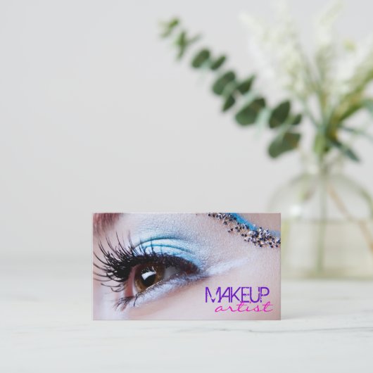 Stijlvolle oogschaduw - Makeup kunstenaar Visitekaartje (Staand voorkant)