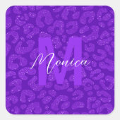 stijlvolle paarse glitterscriptnaam met monogram vierkante sticker (Voorkant)