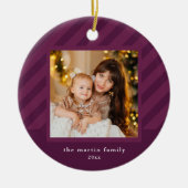 Stijlvolle Paarse Streep Eenvoudige Foto Kerst Keramisch Ornament (Voorkant)