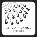 Stijlvolle Peacock Feather Modern Sticker, Favor T Vierkante Sticker<br><div class="desc">Modern. Minimaal. Dit collectie gebruikt gestileerde pekveren om een elegante blik op je speciale dag te creëer.</div>