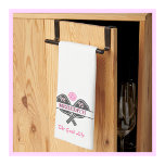 Stijlvolle Pickleball Gal PaddlesMonogram Voornaam Theedoek<br><div class="desc">Pickleball Gal verdient zeker een keukenhanddoek die het verhaal vertelt — ze houdt van spelen en "het goede leven" maakt die verklaring voor haar. Haar initialen/monogram op de peddels en haar naam op de bodem. Fun en uniek. Voor jezelf of een geweldig geschenk. Om het even welke ontwerpvragen, verzend enkel...</div>