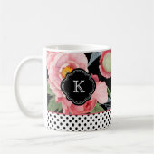Stijlvolle pioenen en polka dots met monogram koffiemok (Links)