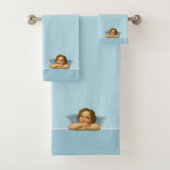 Stijlvolle Raphael Cherub op Light Blue Bad Handdoek (Insitu)