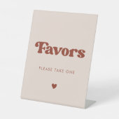 Stijlvolle retro perzik roze trouwgunsten reclamebord met voetstuk (Voorkant)