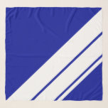Stijlvolle Royal Navy Blauw Wit Slant Racing Strip Sjaal<br><div class="desc">Dit moderne,  slanke ontwerp is voorzien van witte diagonale racestrepen tegen een levendige blauwe achtergrond van de koninklijke marine.</div>