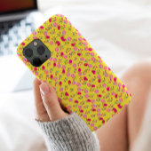 Stijlvolle roze bloemenprint op geel Case-Mate iPhone case