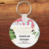Stijlvolle roze flamingo en tropische bladeren Wed Sleutelhanger (Voorkant)