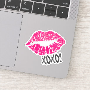 Stijlvolle roze kissy lippen met xoxo sticker