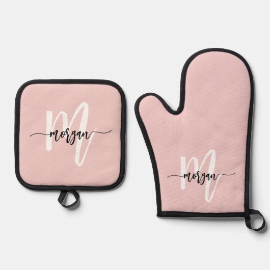 Stijlvolle Roze Monogram Meisje Keuken Script Ovenwant & Pannenlap Set (Voorkant)