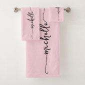 Stijlvolle roze monogram naam script handtekening bad handdoek (Insitu)