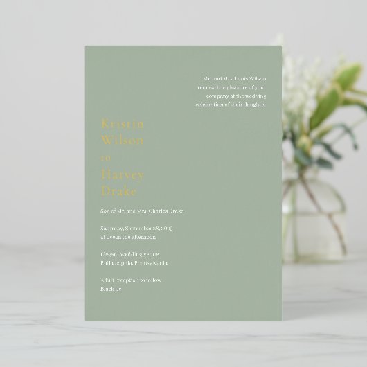 Stijlvolle Sage Green Modern Wedding Folie Uitnodiging (Staand Voorkant)