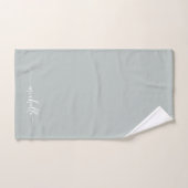 Stijlvolle Sage Green Monogram Naam Script Handtek Handdoek (Handdoek)