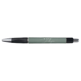 Stijlvolle Saliegroene Onderschrift Monogram Pen