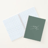 Stijlvolle Saliegroene Onderschrift Script Monogra Notitieboek (Binnen)