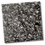Stijlvolle Silver Metallic Folie Backsplash Tegeltje<br><div class="desc">Stijlvolle Glam Unique Metallic Grey Black Folie Backsplash keramische tegel. Deze coole aluminium krinkled folie print ziet er bijna uit als een druzy stone of iets veel glamoureuzer. Ik denk dat het een geweldige terugslag zou maken met een beetje glam en een beetje een industrieel tintje. Of je deze tegel...</div>