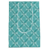 Stijlvolle Turquoise en Silver Lattice Vakantie Medium Cadeauzakje (Achterkant)