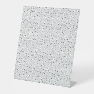 Stijlvolle voetstuk tekenen die een verklaring te  reclamebord met voetstuk