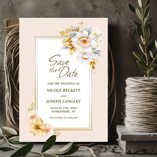 Stijlvolle White Gold Floral Wedding Save the Date