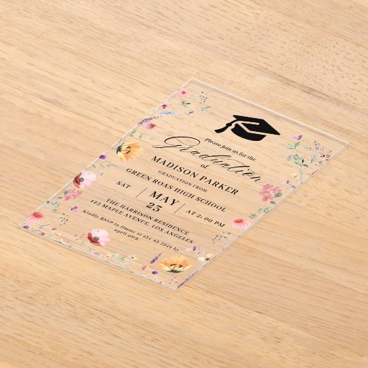Stijlvolle Wildflower Meadow Garden Afstuderen Acryl Uitnodigingen (Laagn)