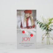 Stijlvolle witte dennen tak Kerst foto kaart (Staand voorkant)