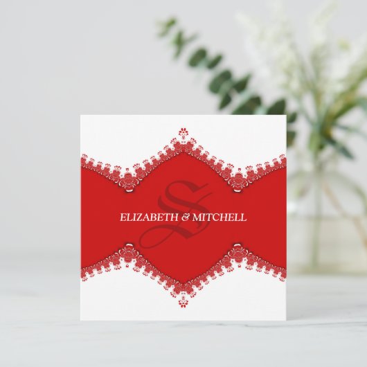 Stijlvolle witte rode kant monogram bruiloft kaart (Staand voorkant)