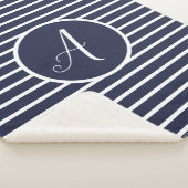 Stijlvolle witte strepen een monogram met schroefd sherpa deken (3/4)