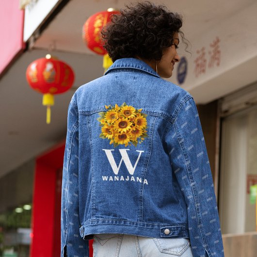 Stijlvolle Zonnebloem Wit Monogram Vrouwen Custom Denim Jacket