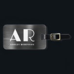 Stijlvolle zwart metal monogram vet twee Initiaal Bagagelabel<br><div class="desc">Elegant Stijlvol Modern Vet Twee Monogram Initiaal Naam Zwart Metaal Custom Gepersonaliseerde Bagagetas Label. Dit ontwerp met volledige naam typografie met 2 monogram initiaal, adres info op zwarte faux metallic folie achtergrond. Deze zijn eenvoudig aan te passen. Stijlvol vrouwelijk of mannelijk cadeau voor een bruiloft, lieve 16-jarige, vrijgezellenfeest, afstuderen en...</div>