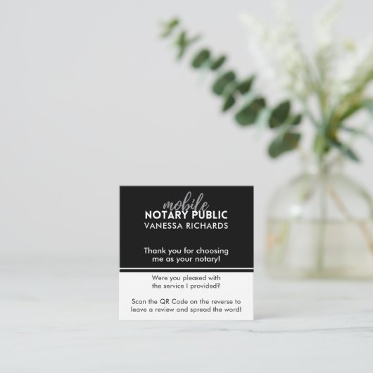 Stijlvolle zwart-witte Review QR Notaris Dank u Vierkante Visitekaartje (Staand voorkant)