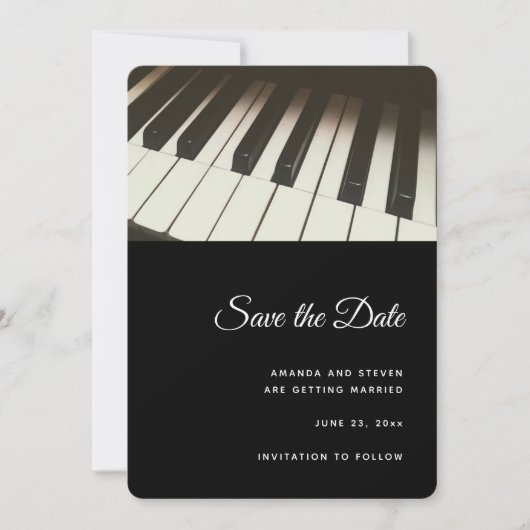 Stijlvolle zwarte en witte pianoketoestel foto save the date (Voorkant)