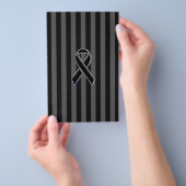 Stijlvolle zwarte-lint-lint flyer (Hand)