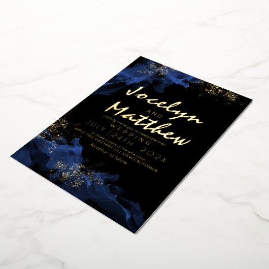 Stijlvolle zwarte stoffige blauwe Waterverf bruilo Folie Uitnodiging (Gedraaid)