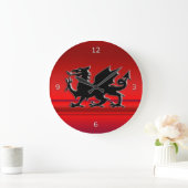 Stijlvolle zwarte welsh draak over rood metallisch grote klok (Huis)