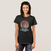 Stil alsjeblieft Retro Blacksmith Metalarbeider Sm T-shirt (Voorkant volledig)