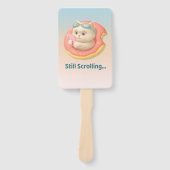 Still Scrolling Hand Fan | Cute Cat Meme Handwaaier (Voorkant)