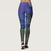 Stille dennen, kosmische dans - een boslandschap leggings (Achterkant)