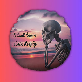 Stille tranen vlekken diep | rond kussen