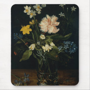 Stilleven met bloemen in een glas muismat