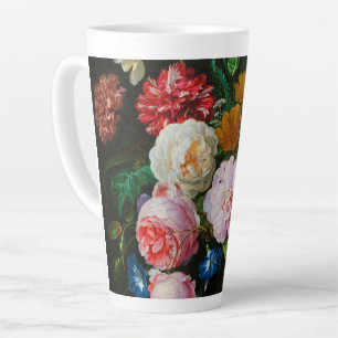 Stilleven met bloemen in een glazen vaas latte mok