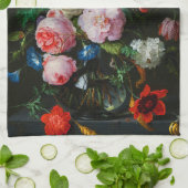 Stilleven met bloemen in een glazen vaas theedoek (Gevouwen)