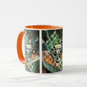 Stilleven met geruit tafelkleed van Juan Gris Mok (Voorkant links)